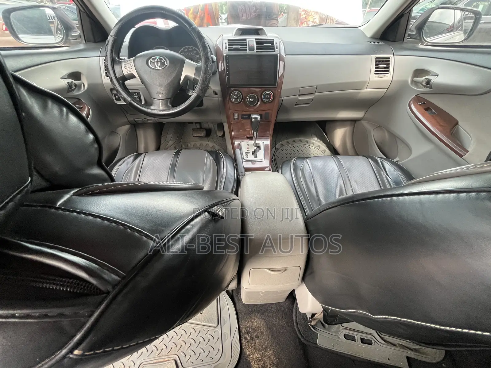 Toyota Corolla 2012 Silver