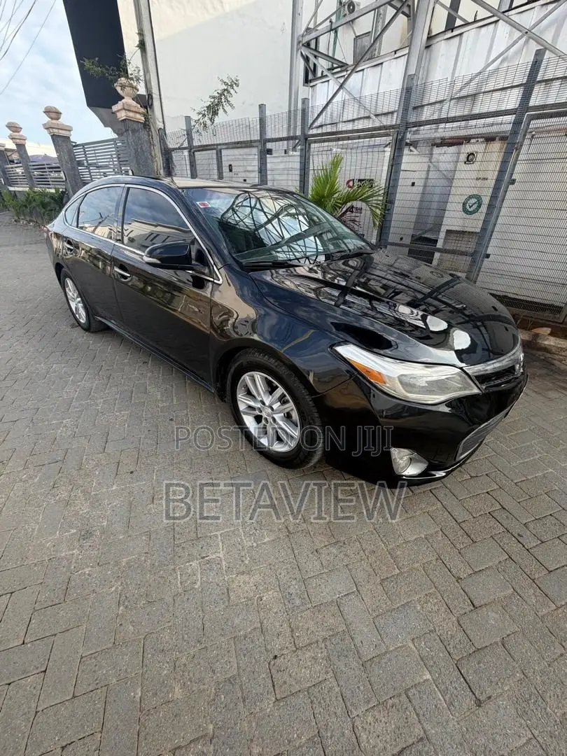 Toyota Avalon XLE 4dr Sedan (3.5L 6cyl 6A) 2015 Black