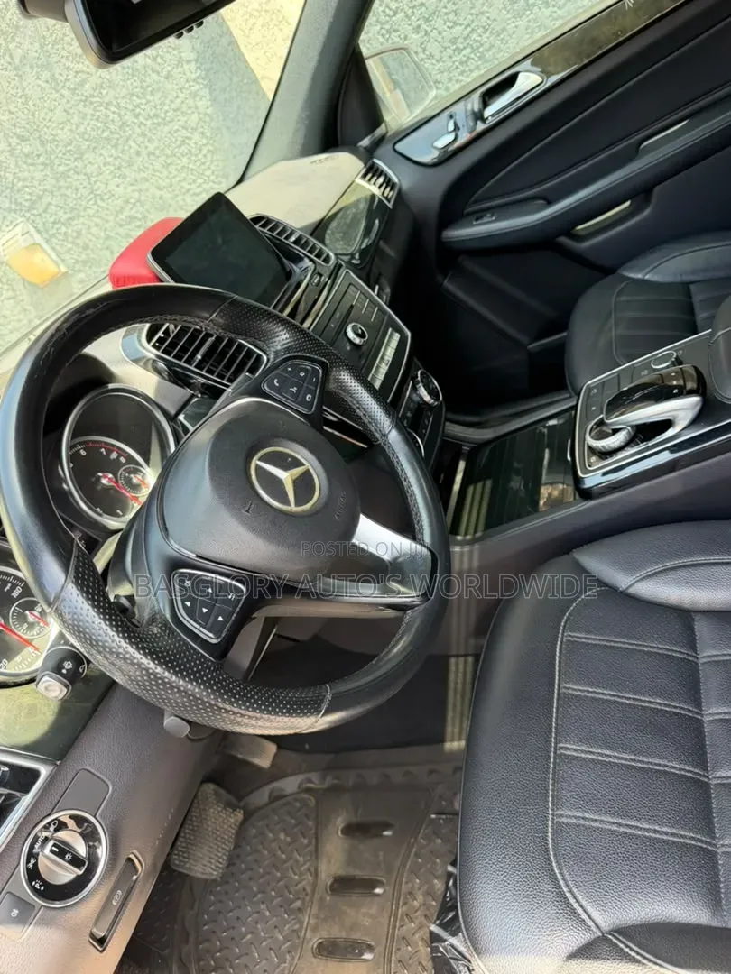 Mercedes-Benz GLE-Class 2018