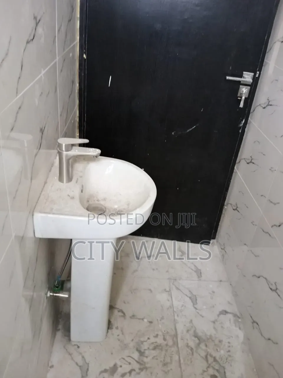 2bdrm Block of Flats in Ikate for rent