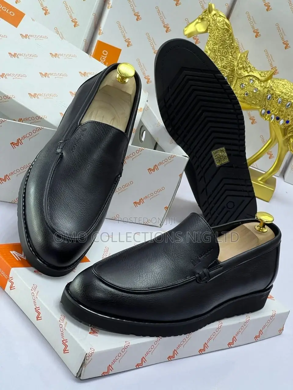 Premium Men’s Black Leather Slip-on Loafers – Fully Boxed
