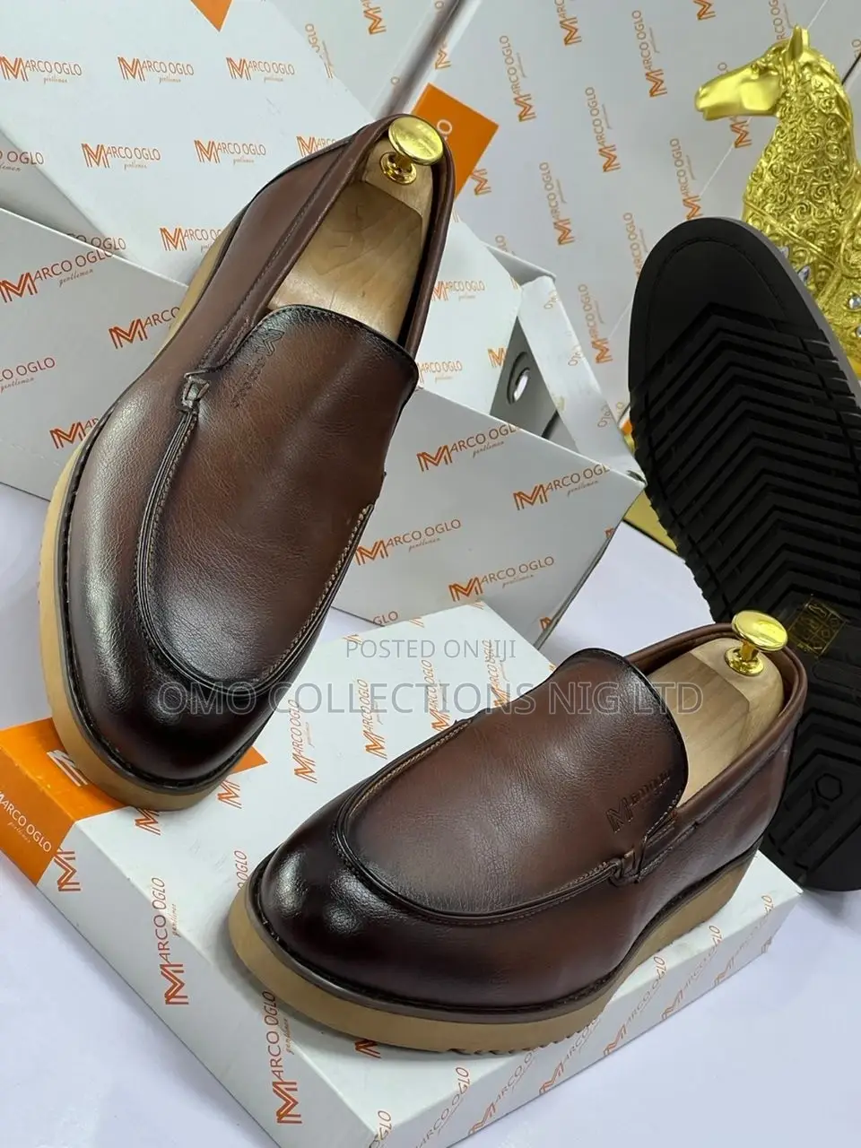 Premium Men’s Black Leather Slip-on Loafers – Fully Boxed