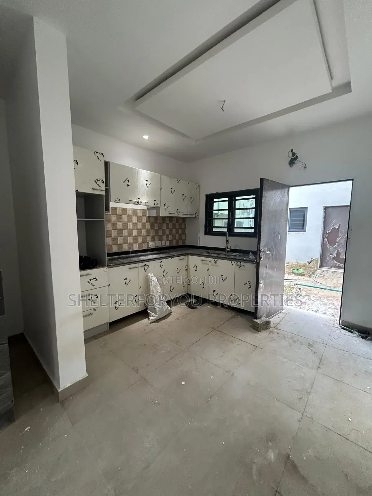 4bdrm Duplex in Ikate for sale