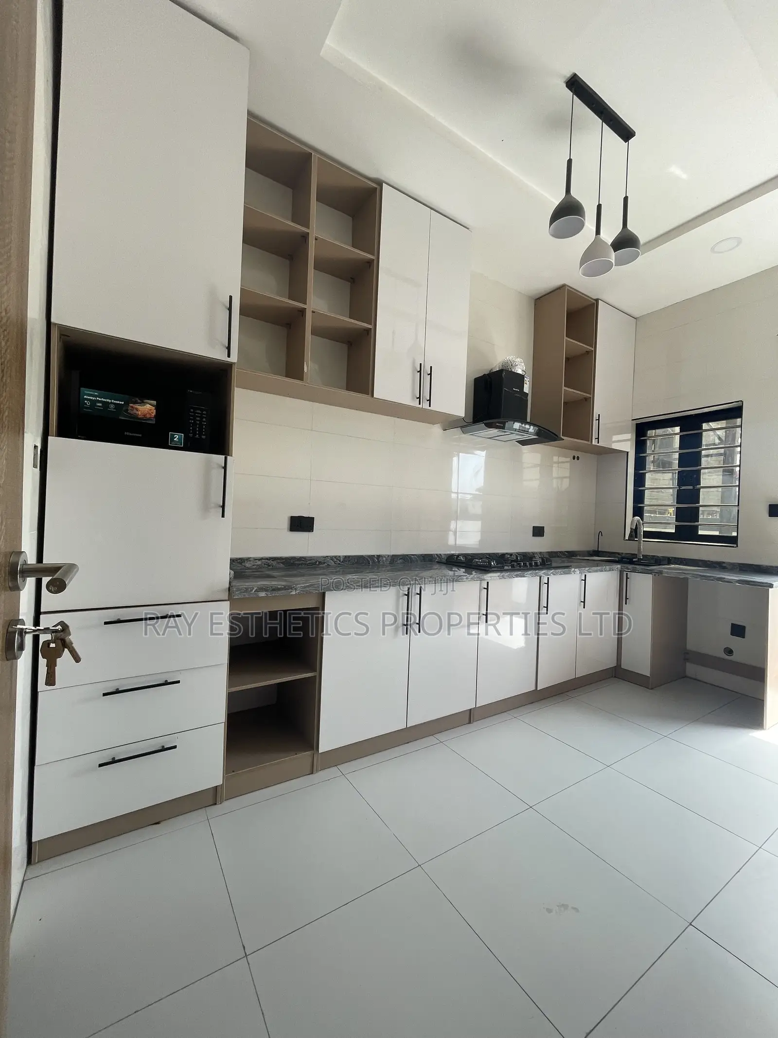 4bdrm Duplex in Off Lekki-Epe Expressway for sale