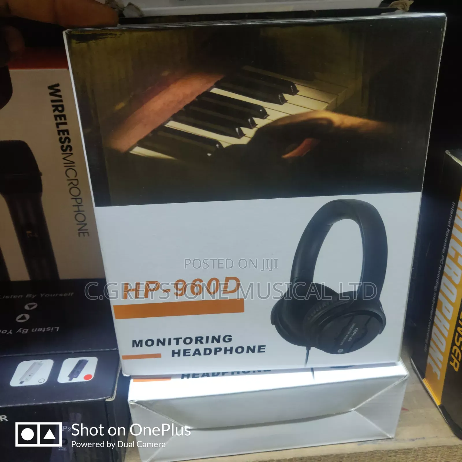 Studio Monitoring Headphone HP -960