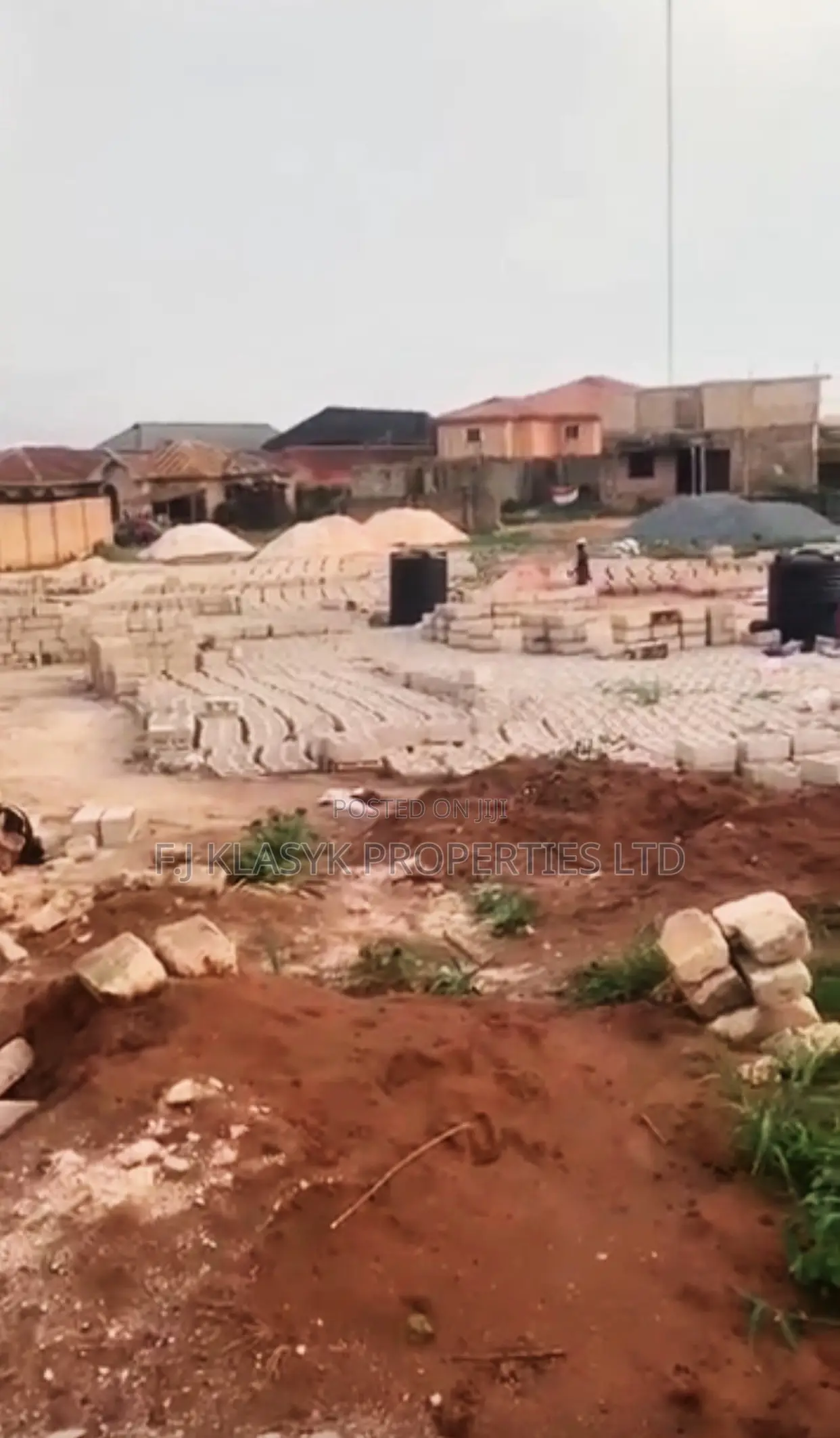 4 Plots of Land for Sale ! 