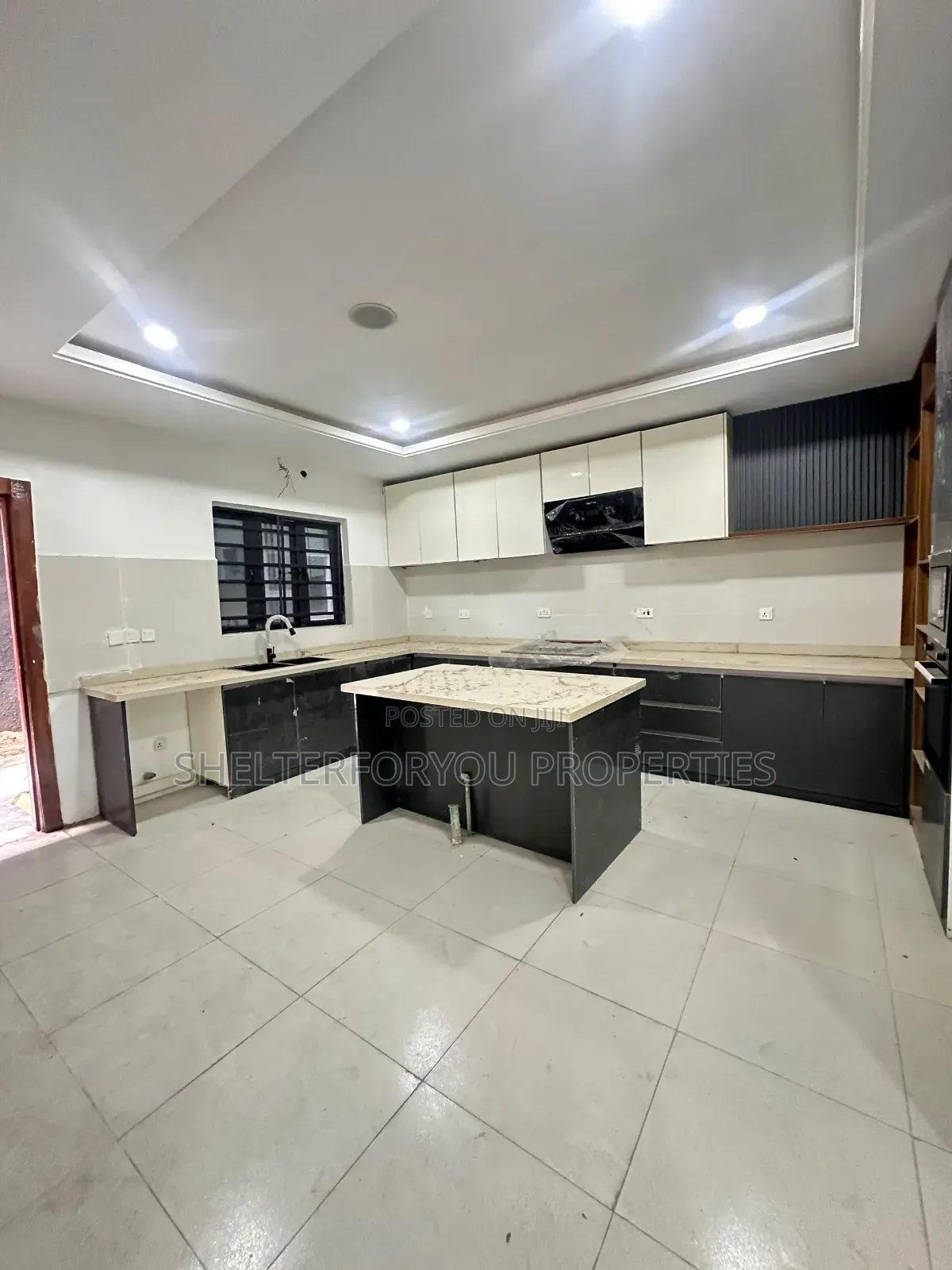 4bdrm Duplex in Ikate for sale