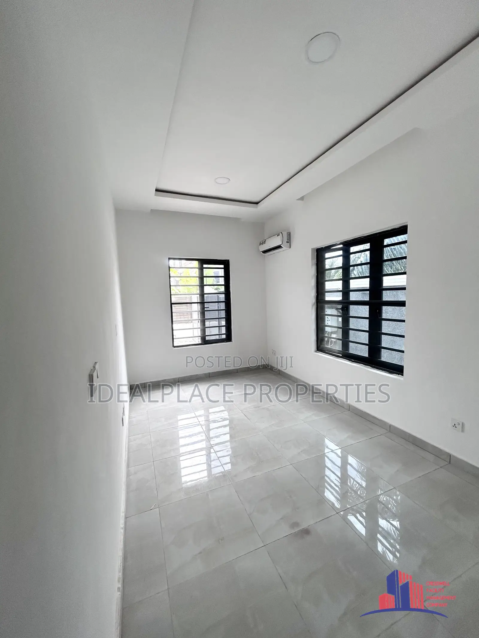 3bdrm Apartment in Lekki Phase 1 for rent