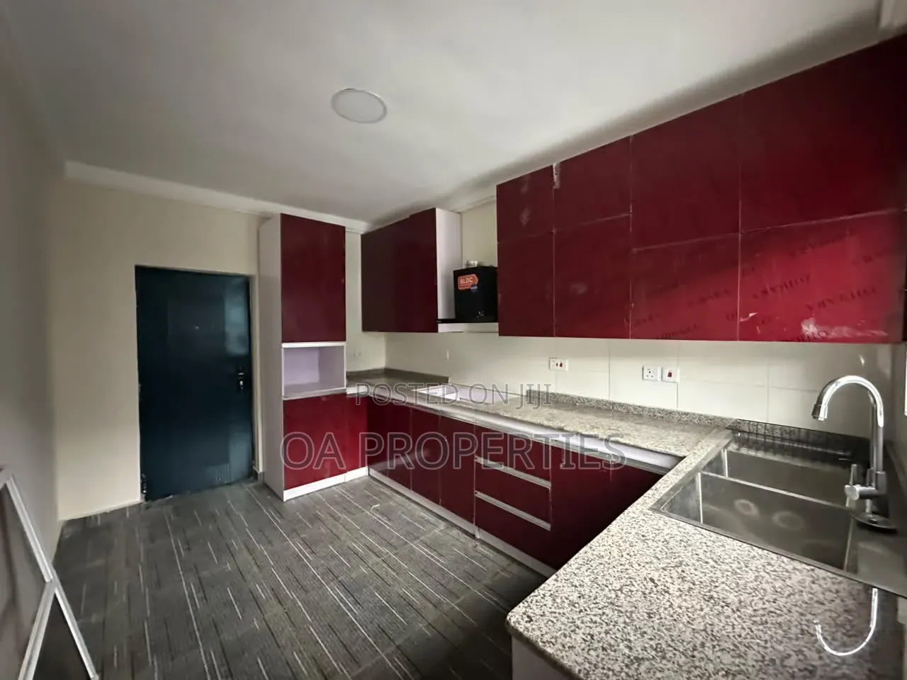3bdrm Duplex in Okebadan Estate for rent