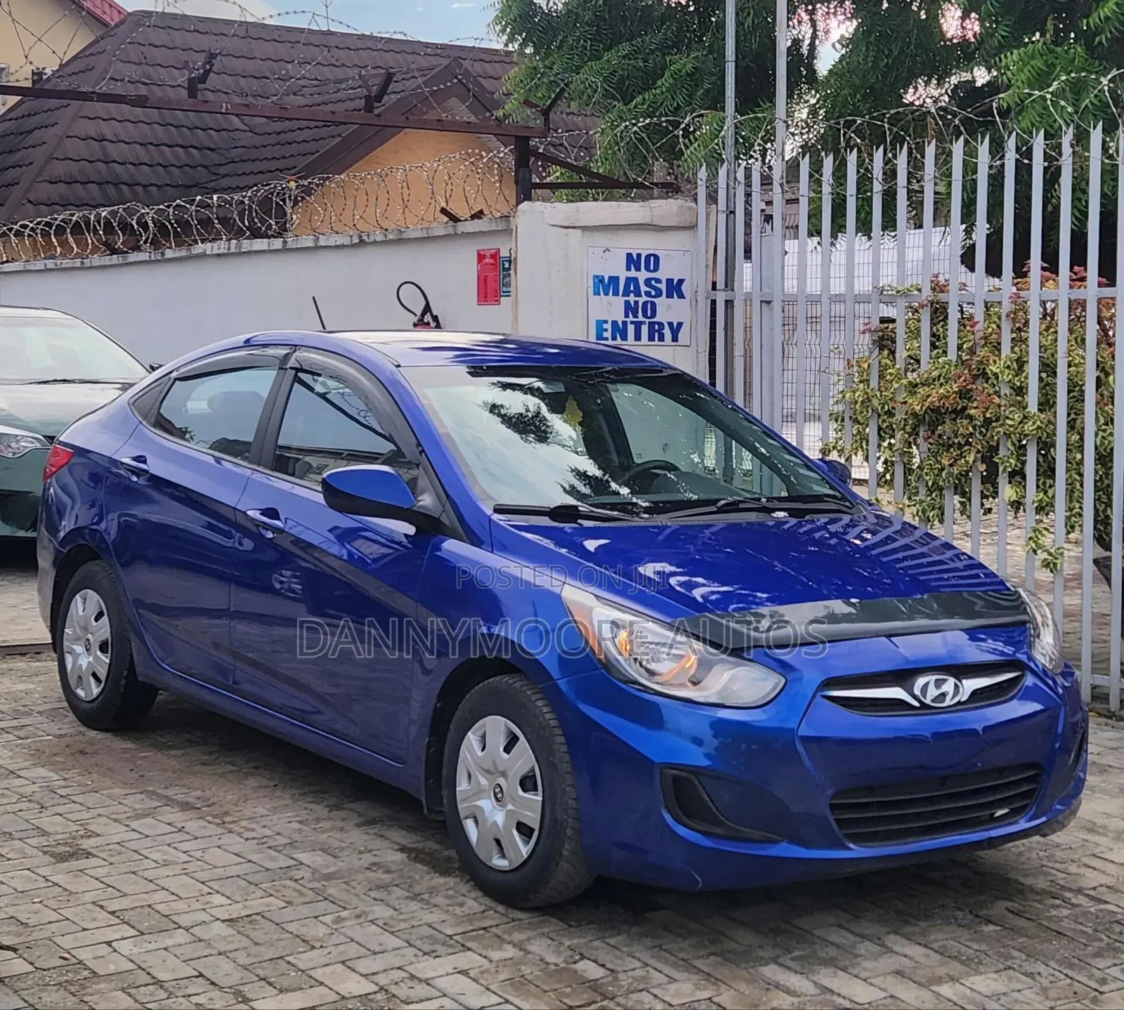 Hyundai Accent 2012 Blue