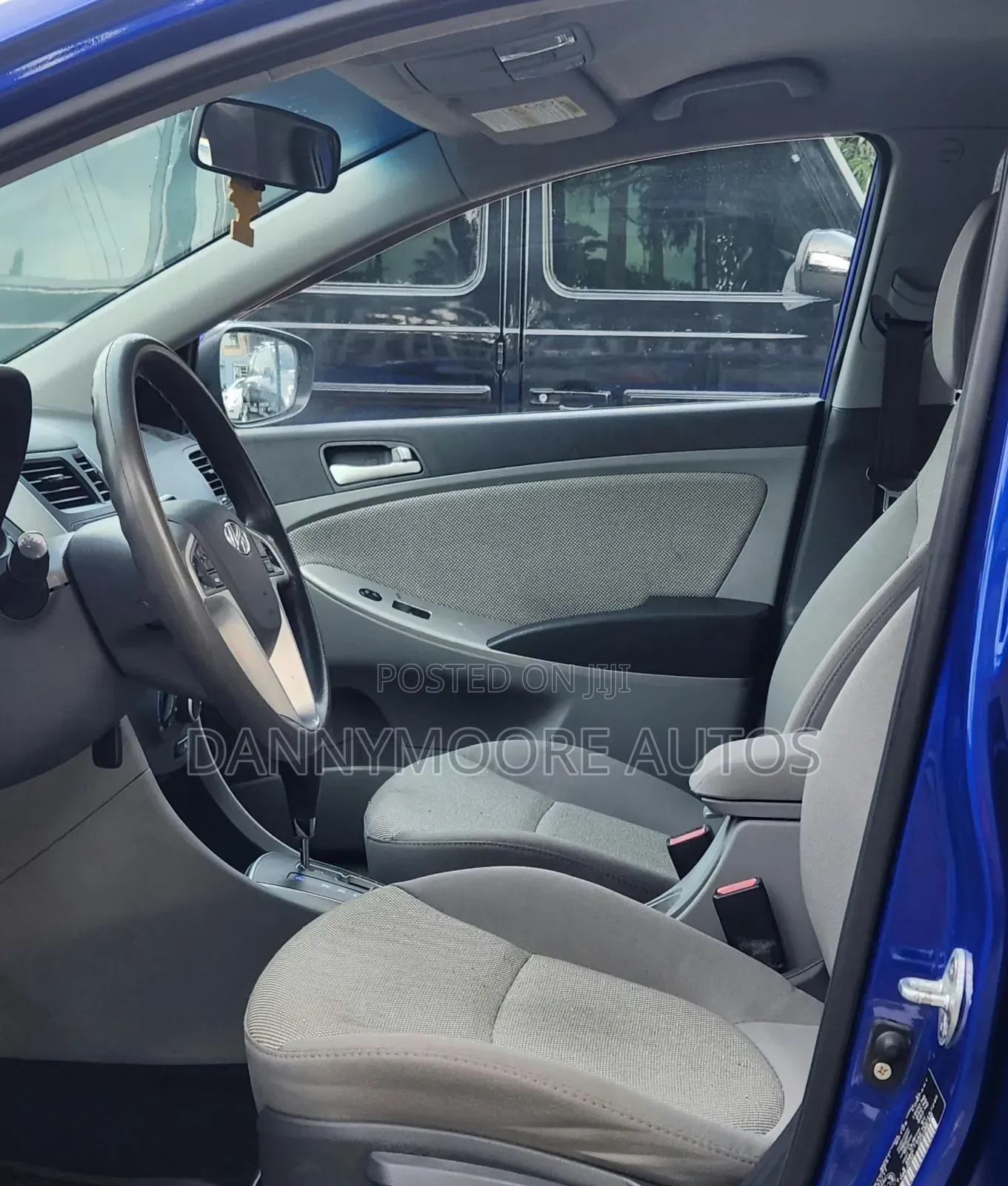 Hyundai Accent 2012 Blue