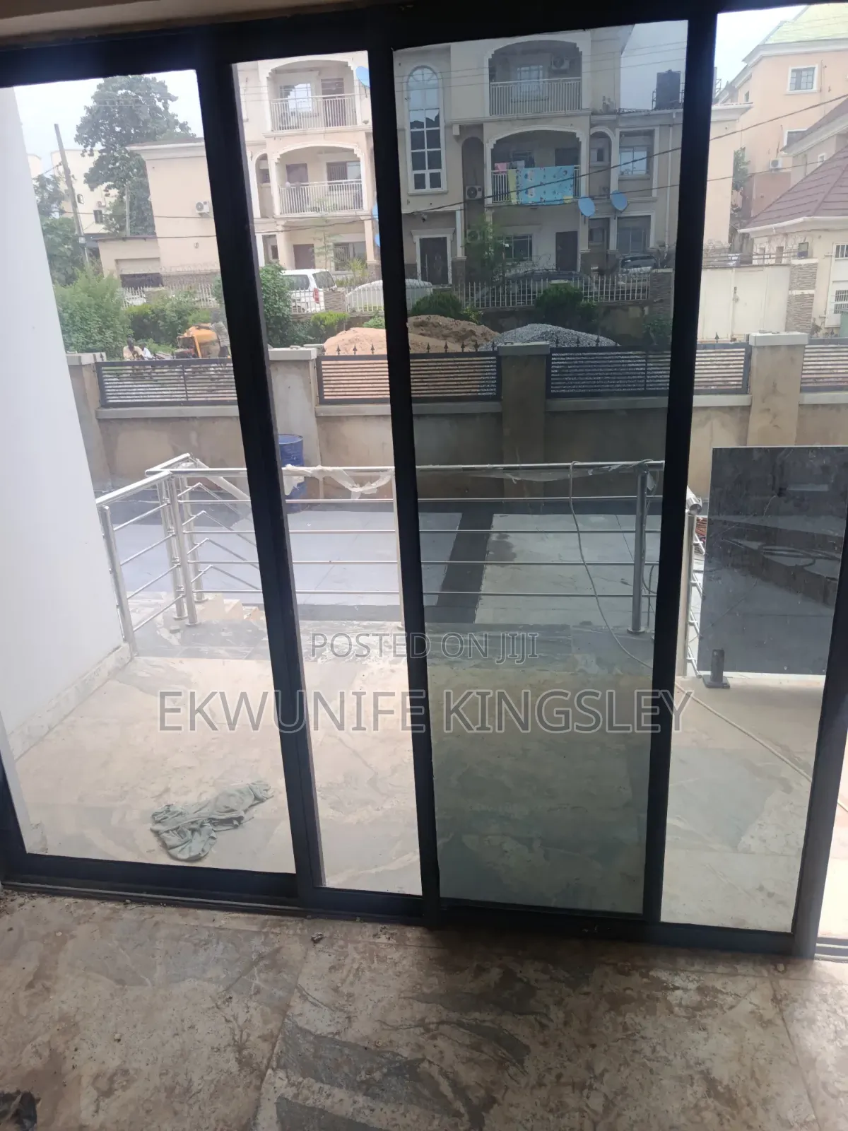 3bdrm Block of Flats in Pearl Apartment, Durumi for sale