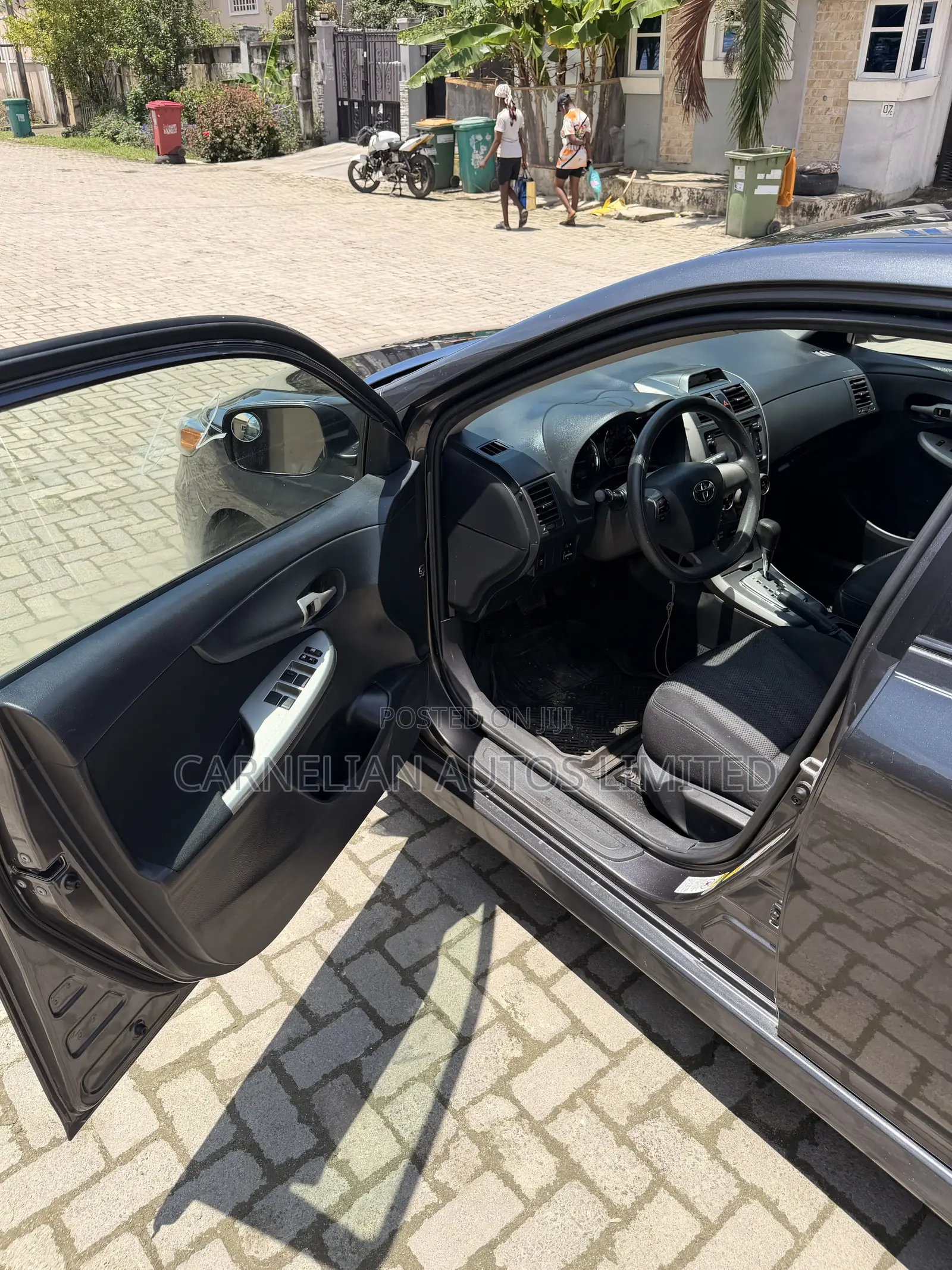 Toyota Corolla S 4dr Sedan (1.8L 4cyl 4A) 2013 Gray