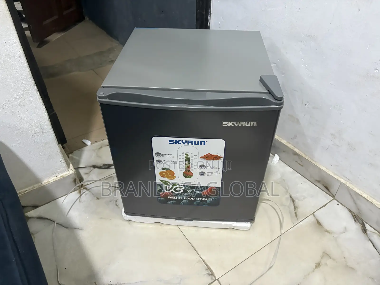 Skyrun Compact Single Door Fridge 50 Litres