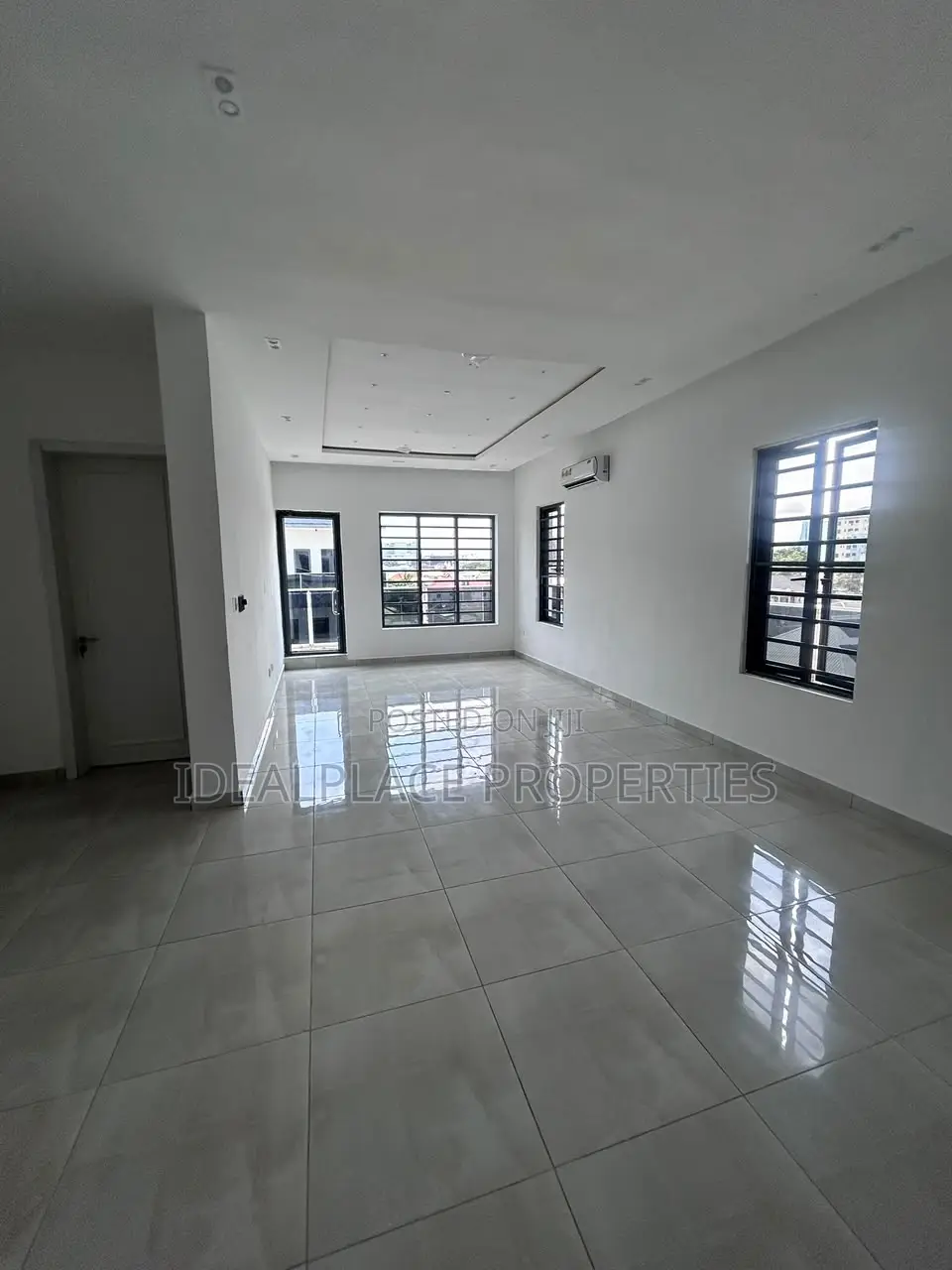 3bdrm Penthouse in Victoria Island for rent