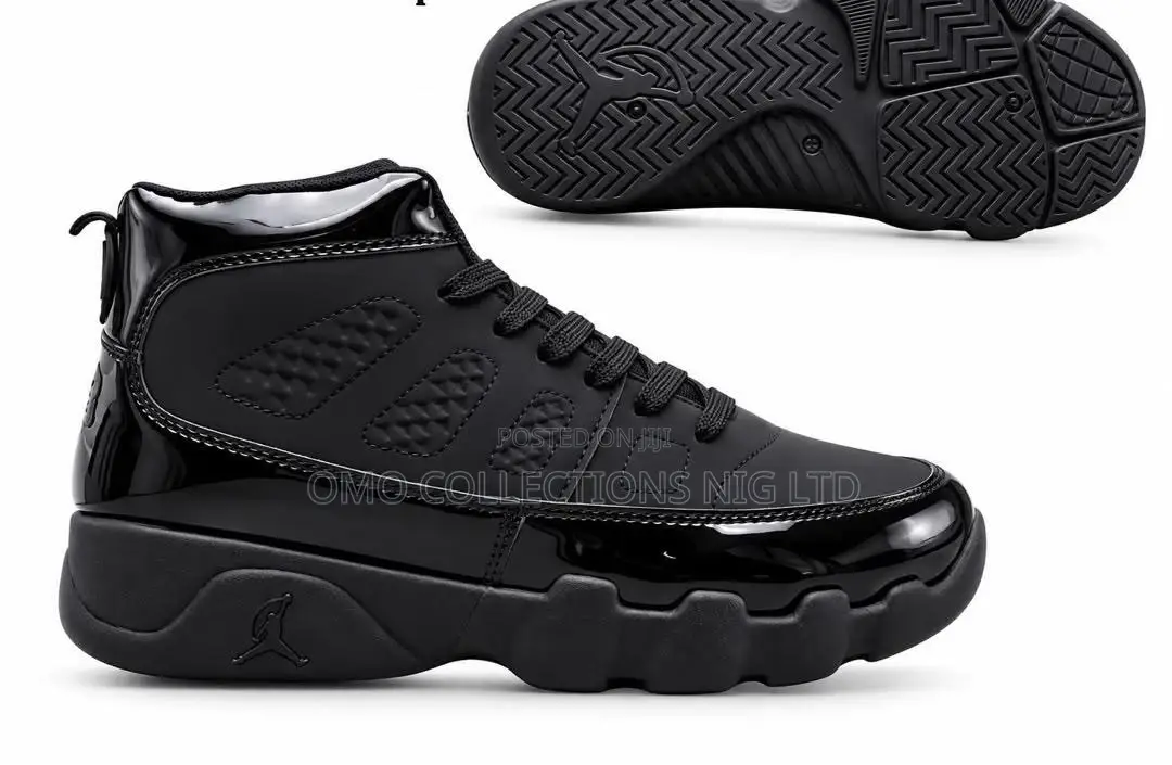 Iconic Air Jordan Men’s Black Sneakers – Stylish and Fully Boxed