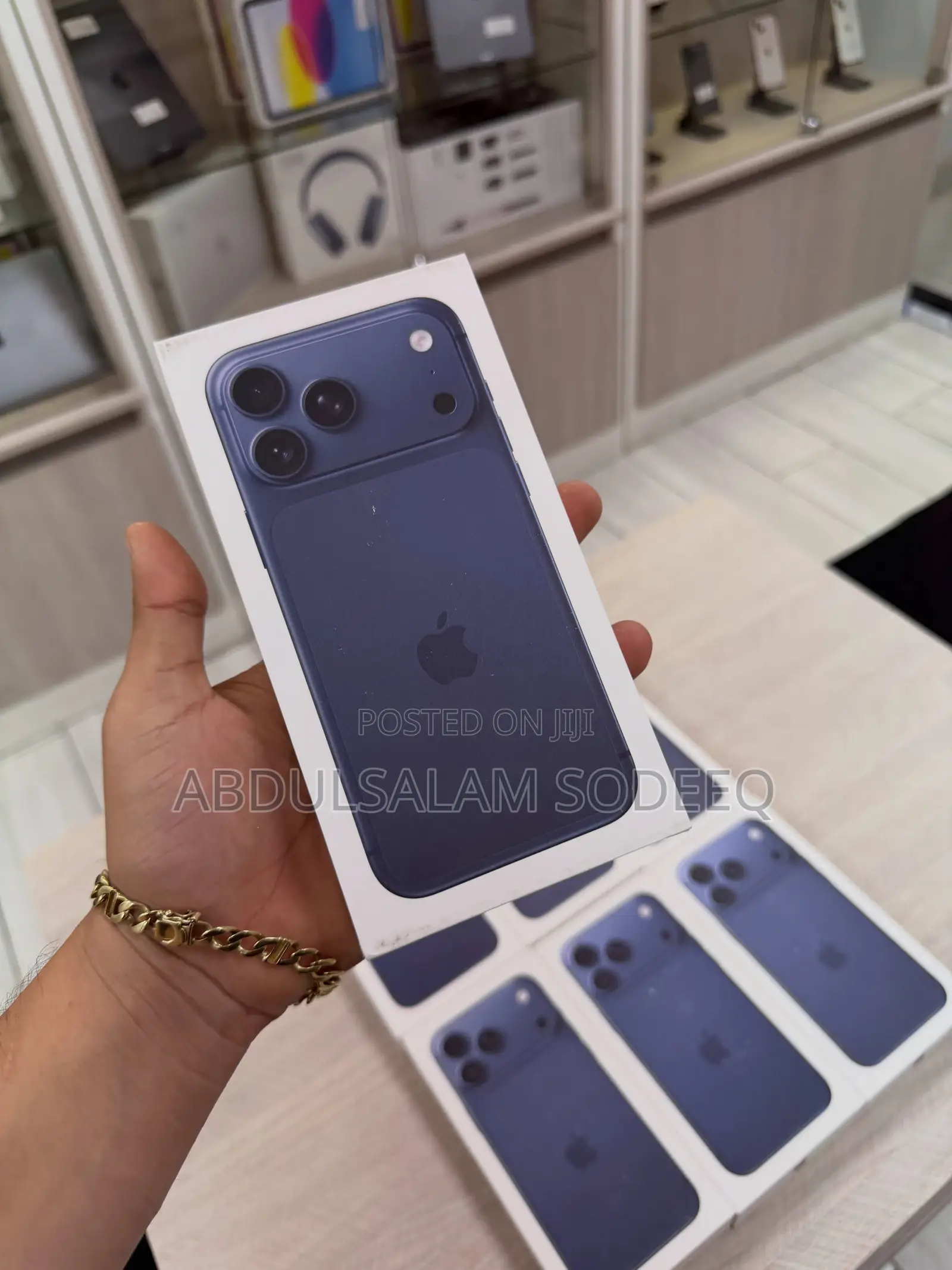 New Apple iPhone 17 Pro Max 256 GB Blue