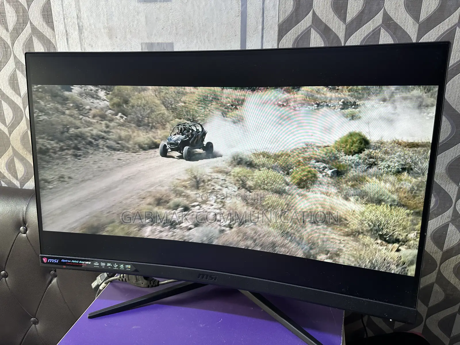 Gaming Curved Monitor 27’ Inches