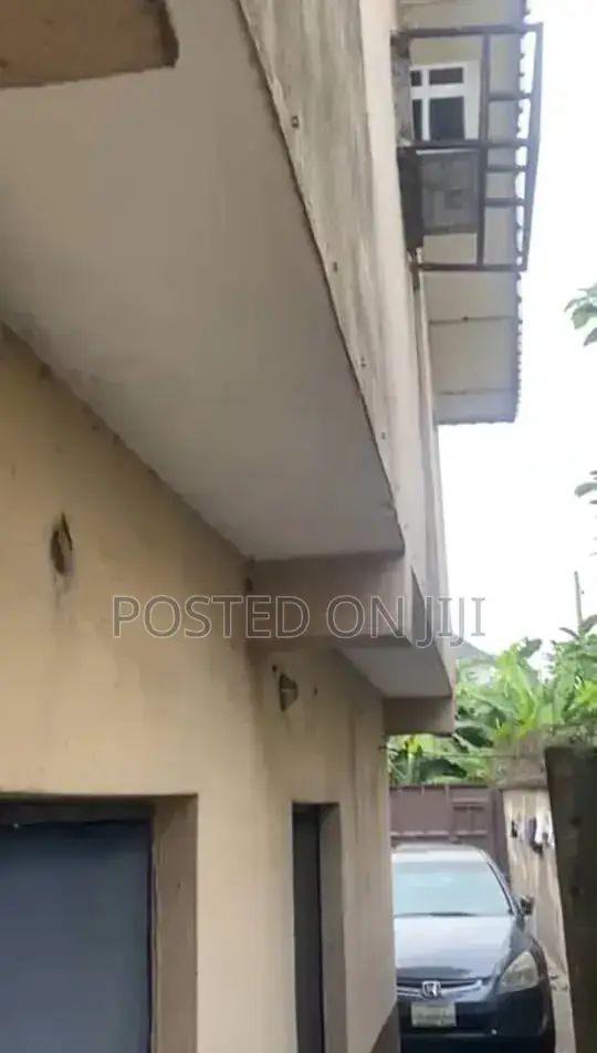 Furnished 2bdrm Apartment in Off Obi Wali, Rumuigbo for sale