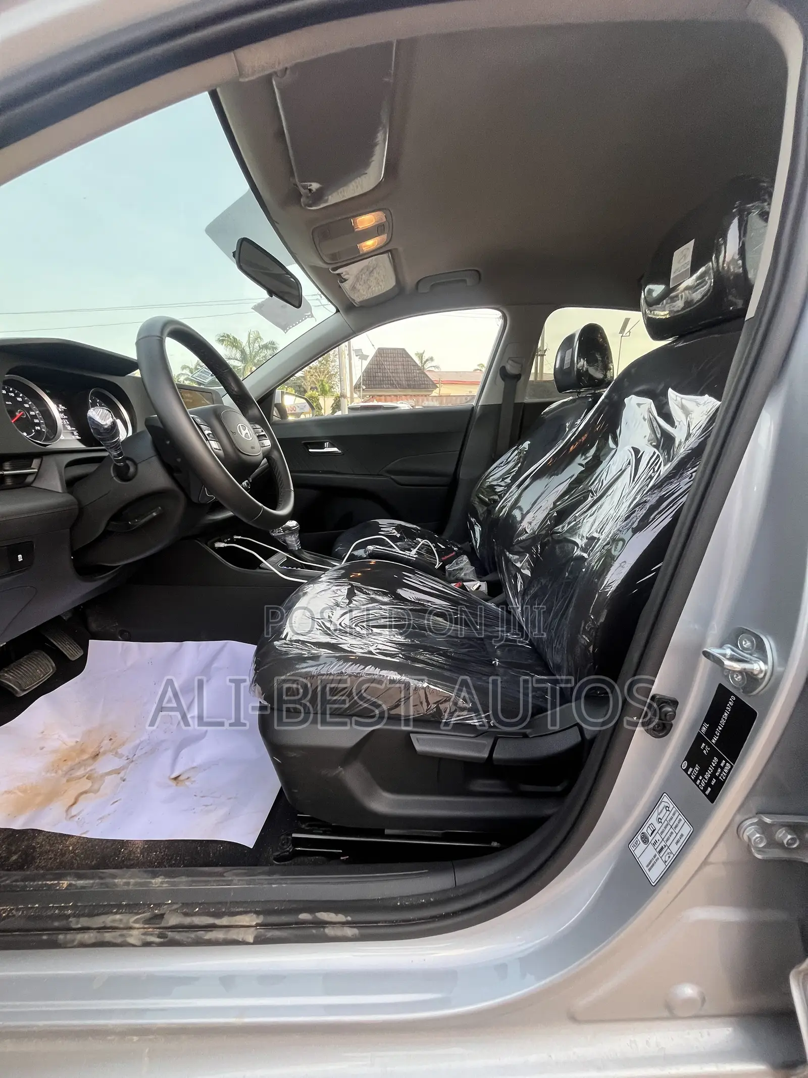 Hyundai Accent 2022 Silver