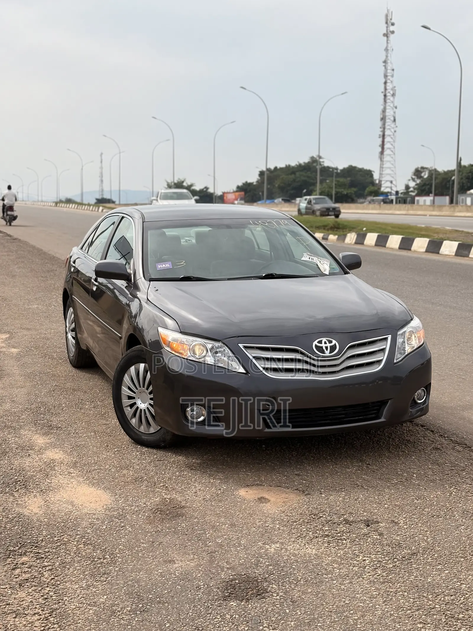 Toyota Camry LE 4dr Sedan (2.5L 4cyl 6AM) 2010 Gray