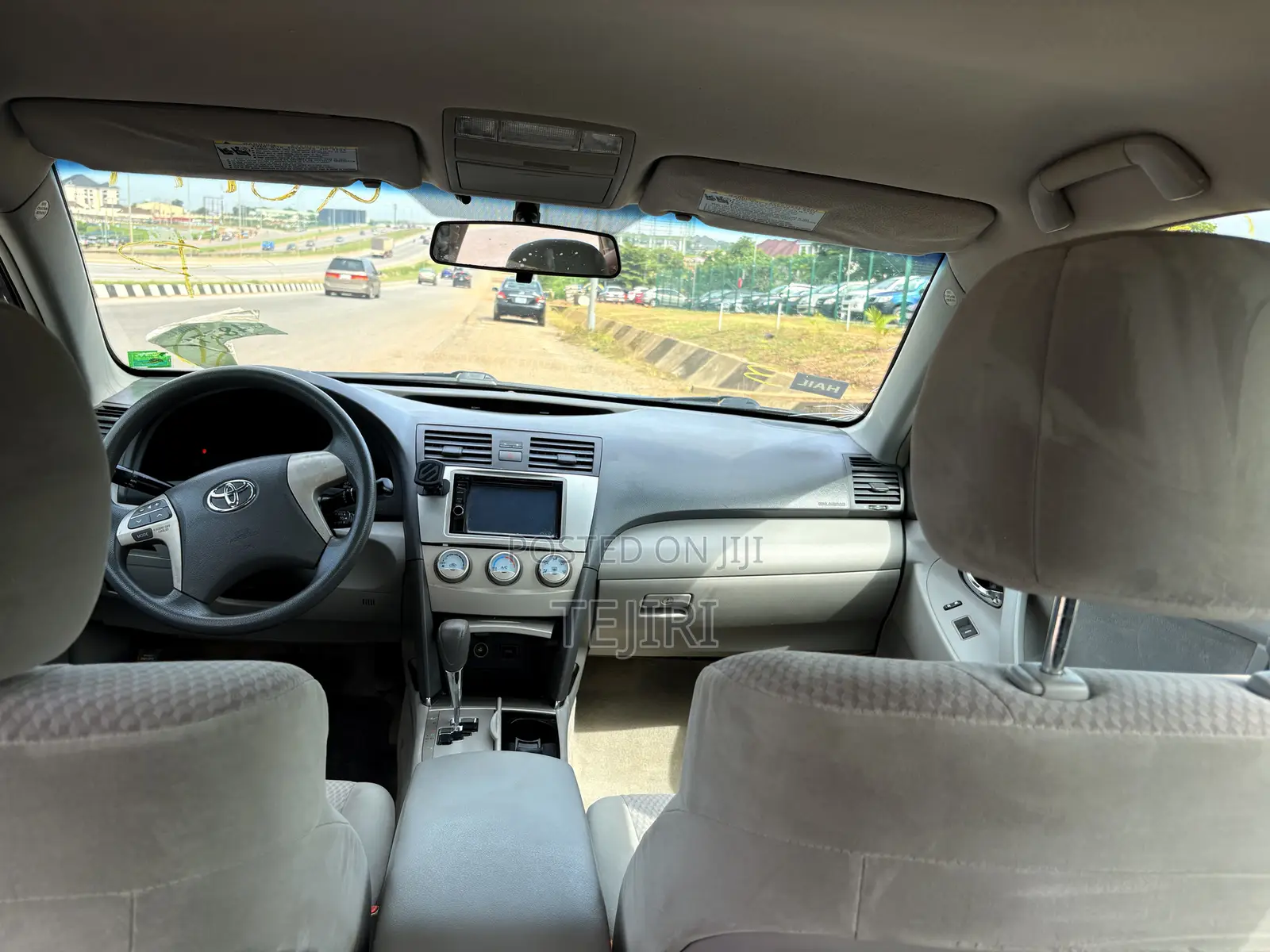 Toyota Camry LE 4dr Sedan (2.5L 4cyl 6AM) 2010 Gray