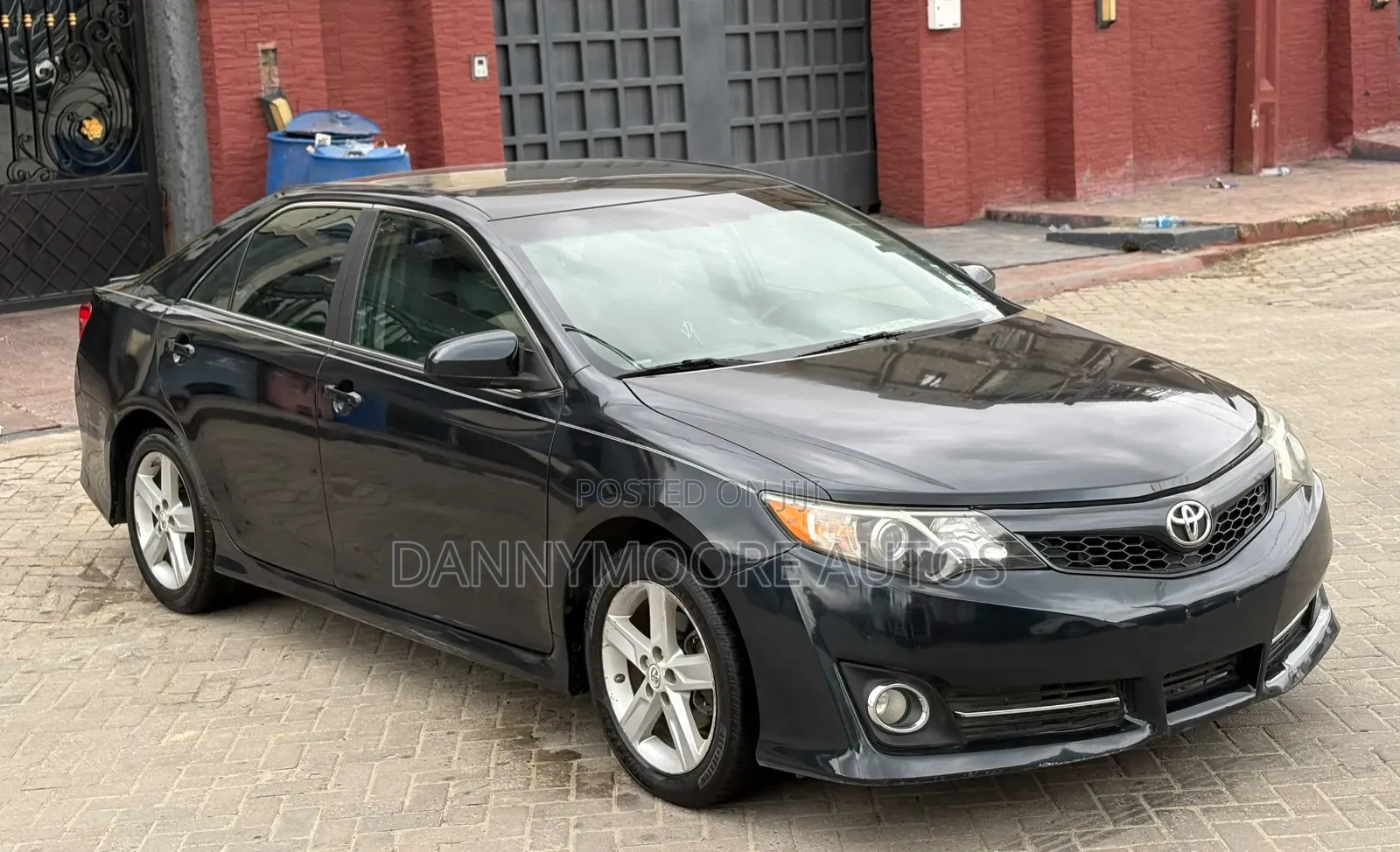 Toyota Camry SE 4dr Sedan (2.5L 4cyl 6A) 2012 Black