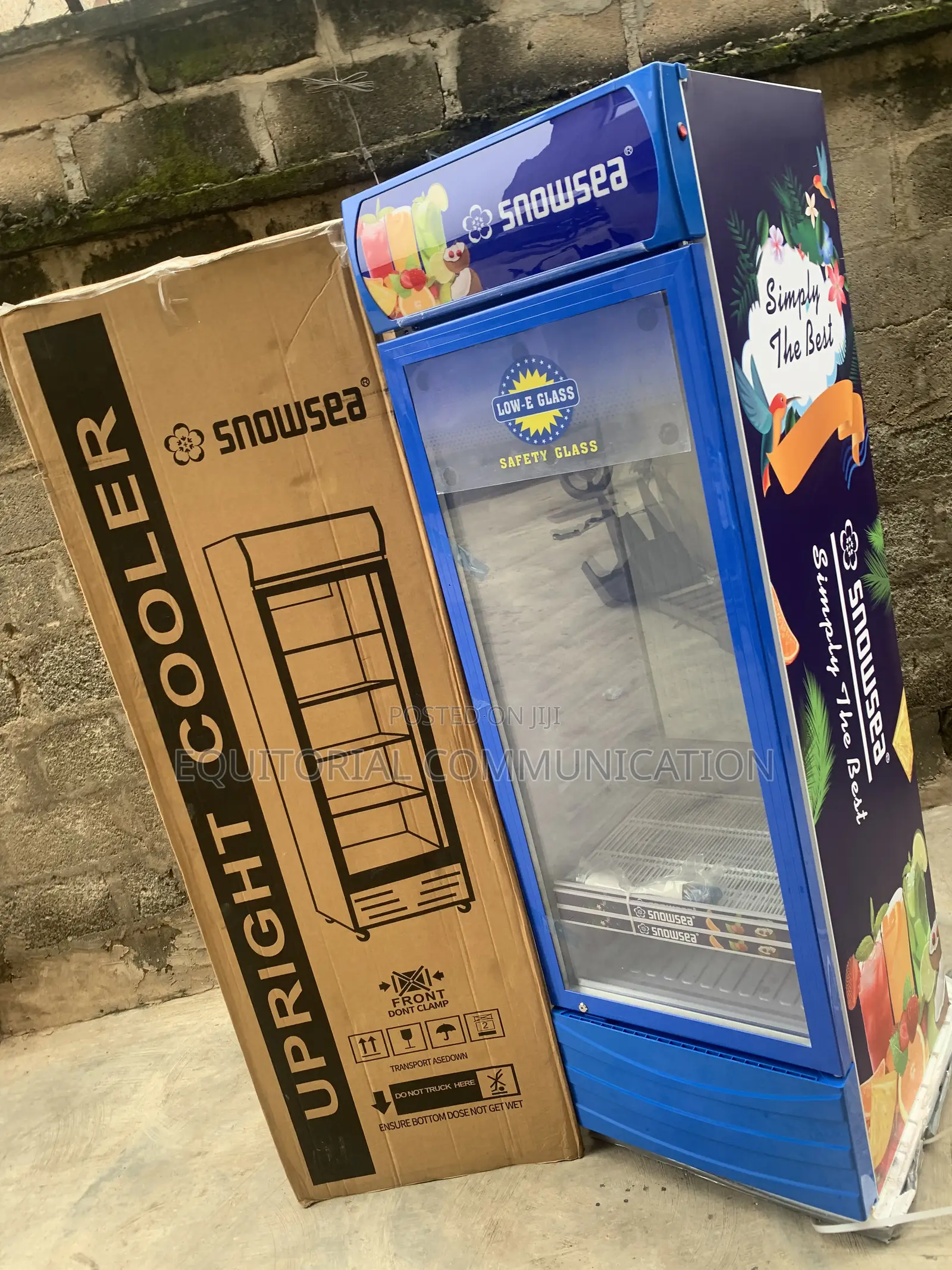 SNOWSEA Upright Refrigerated Showcase