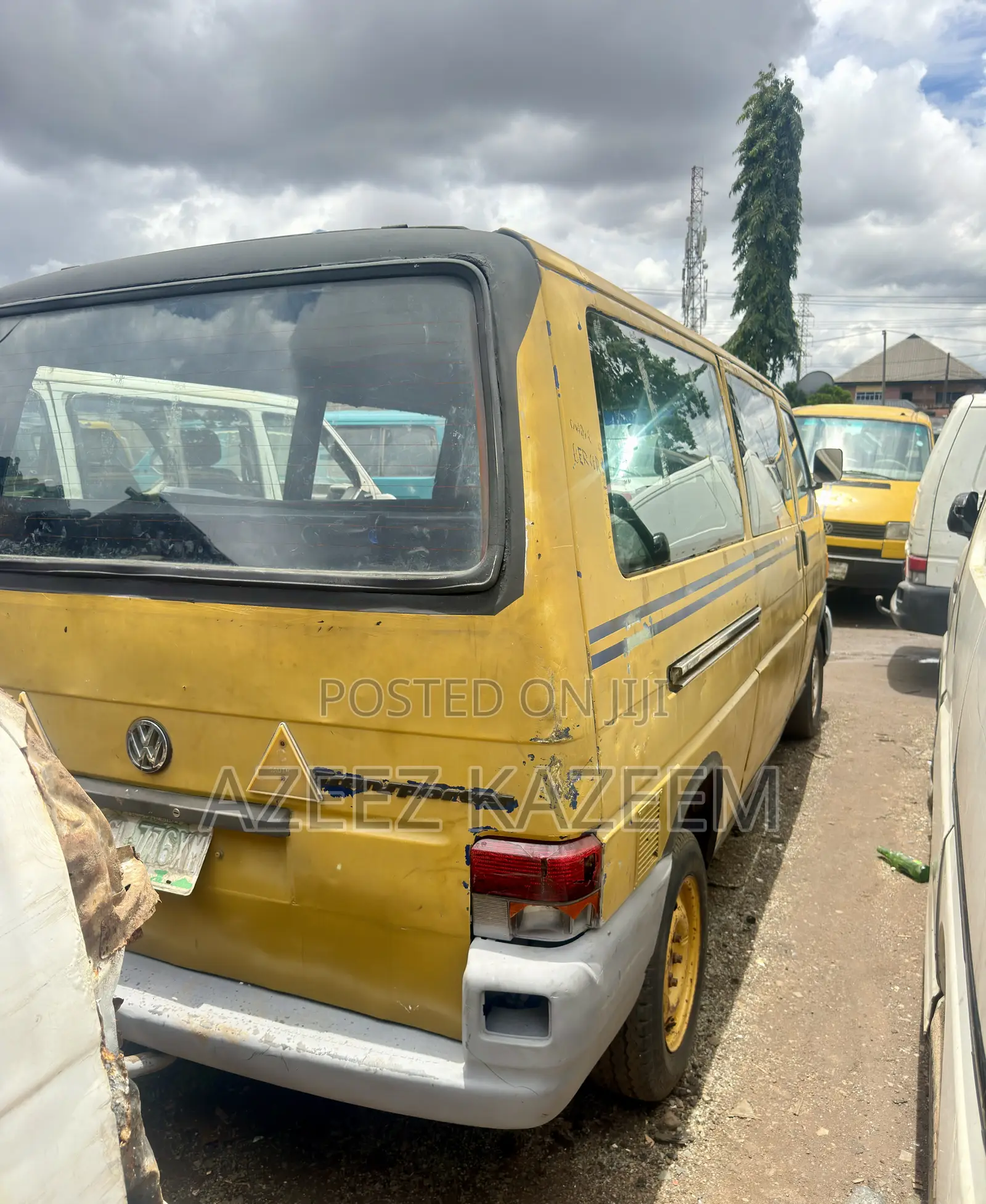 Volkswagen Transporter 2005 Yellow