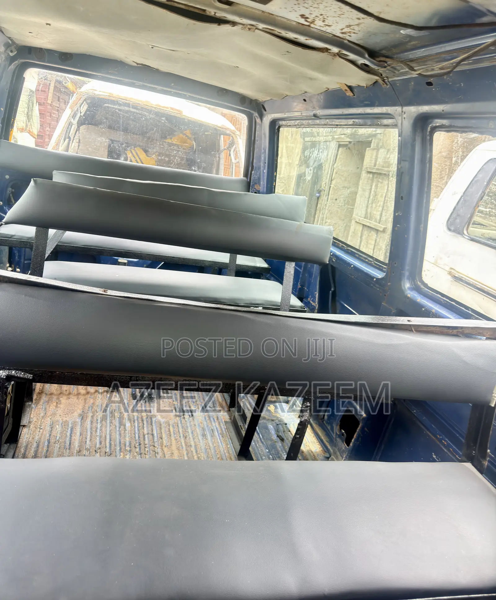 Volkswagen Transporter 2005 Yellow