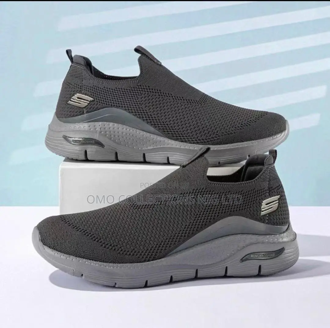 Premium Men’s Black Slip-on Athleisure Sneakers - Fully Boxed