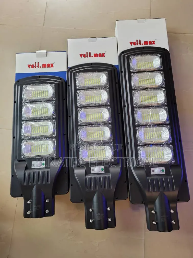 Vellmax Solar Street Lights