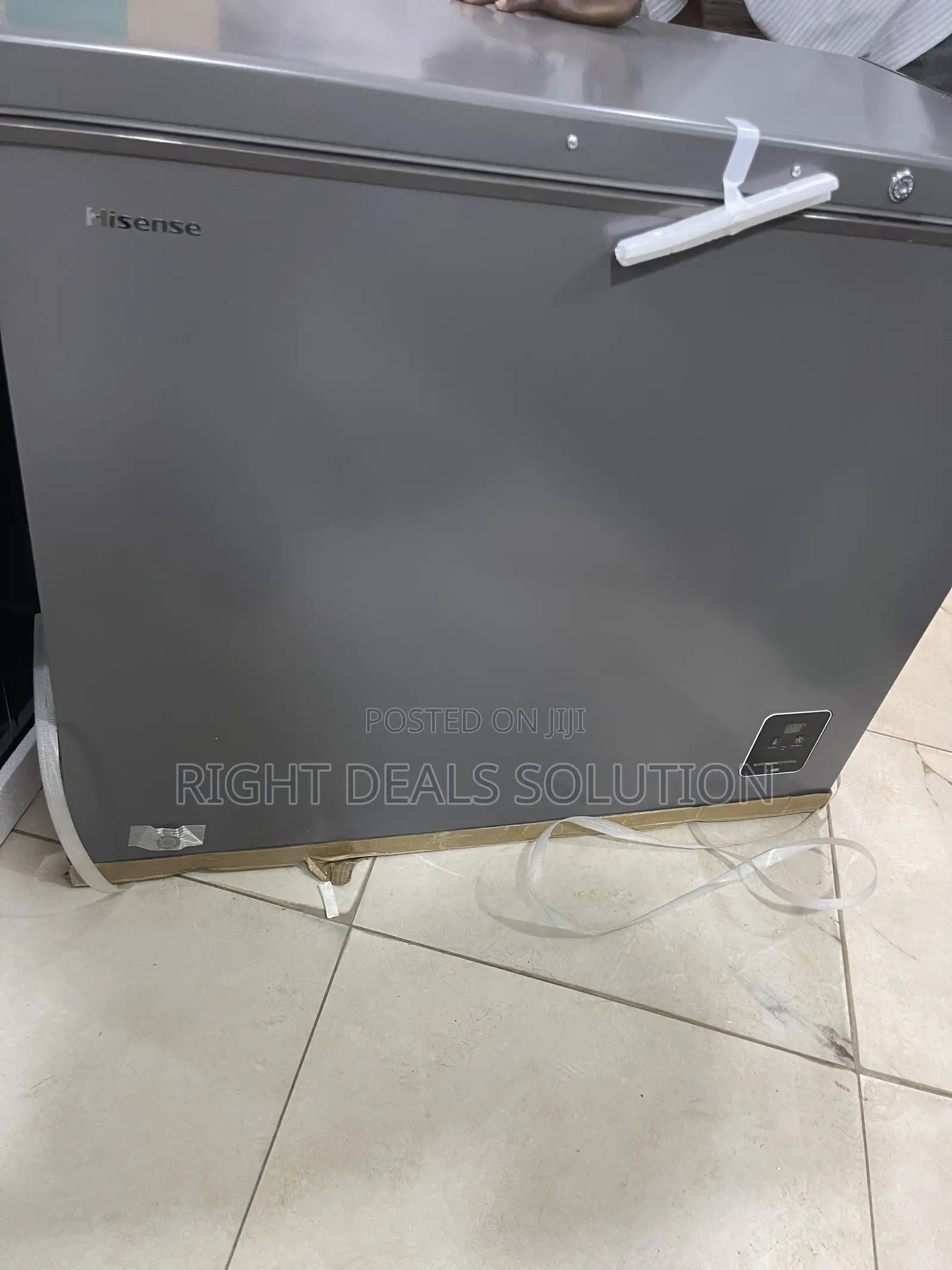 Brand New Hisense 250L — The Freezer That Keeps Up With Your Lifestyle