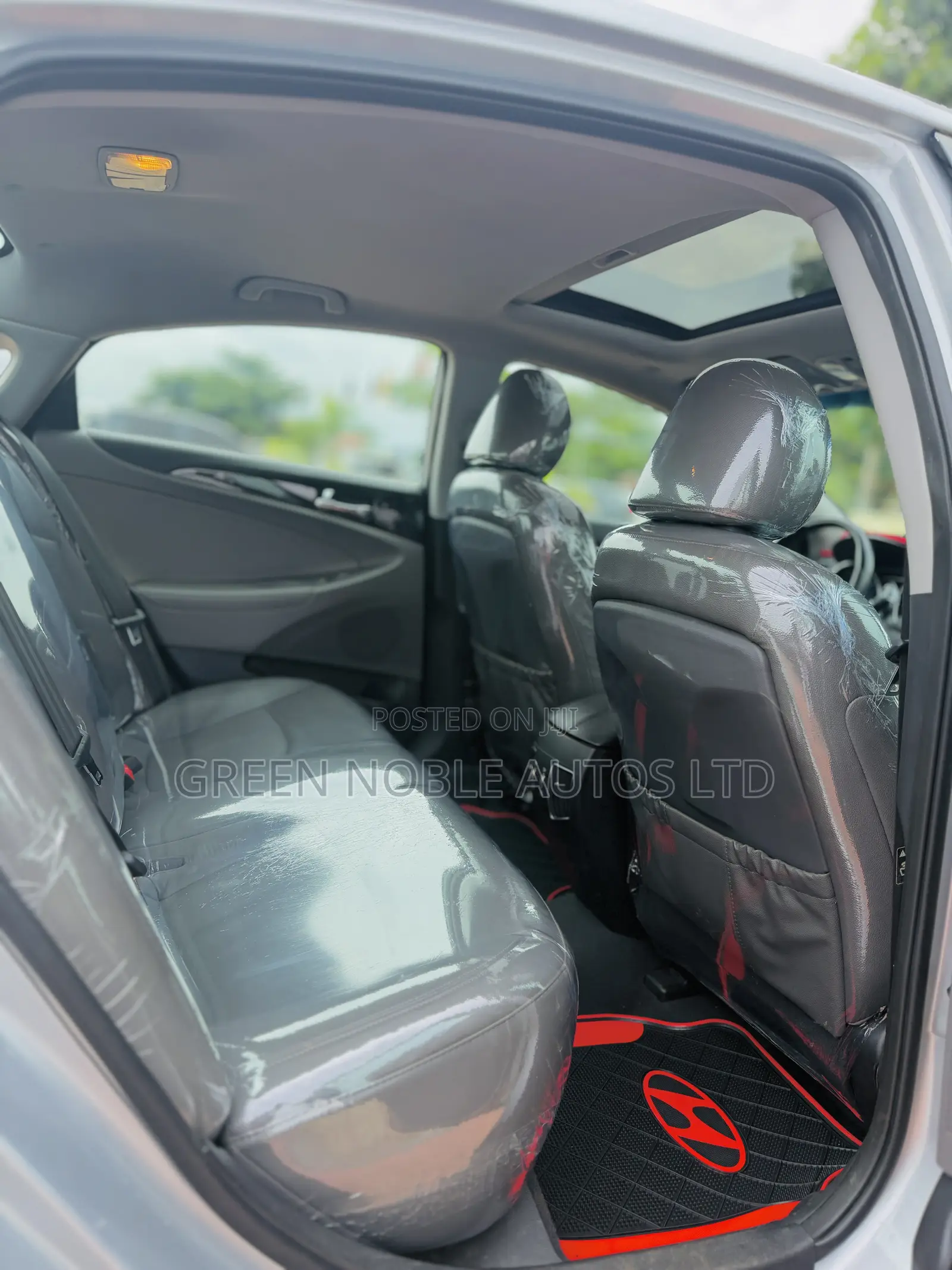 Hyundai Sonata Limited Sedan FWD (2.4L 4cyl 6A) 2013 Silver