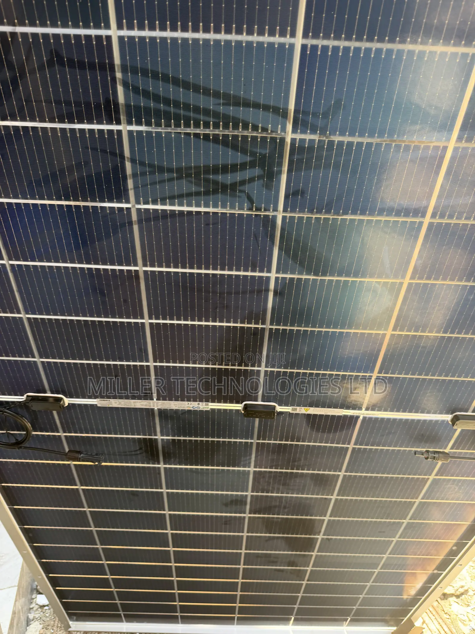 Jinko Solar 590w All Grade a High-Power Pv Panel