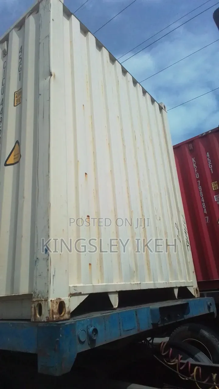 Dry Containers, Reefer Containers, and Porta Cabins