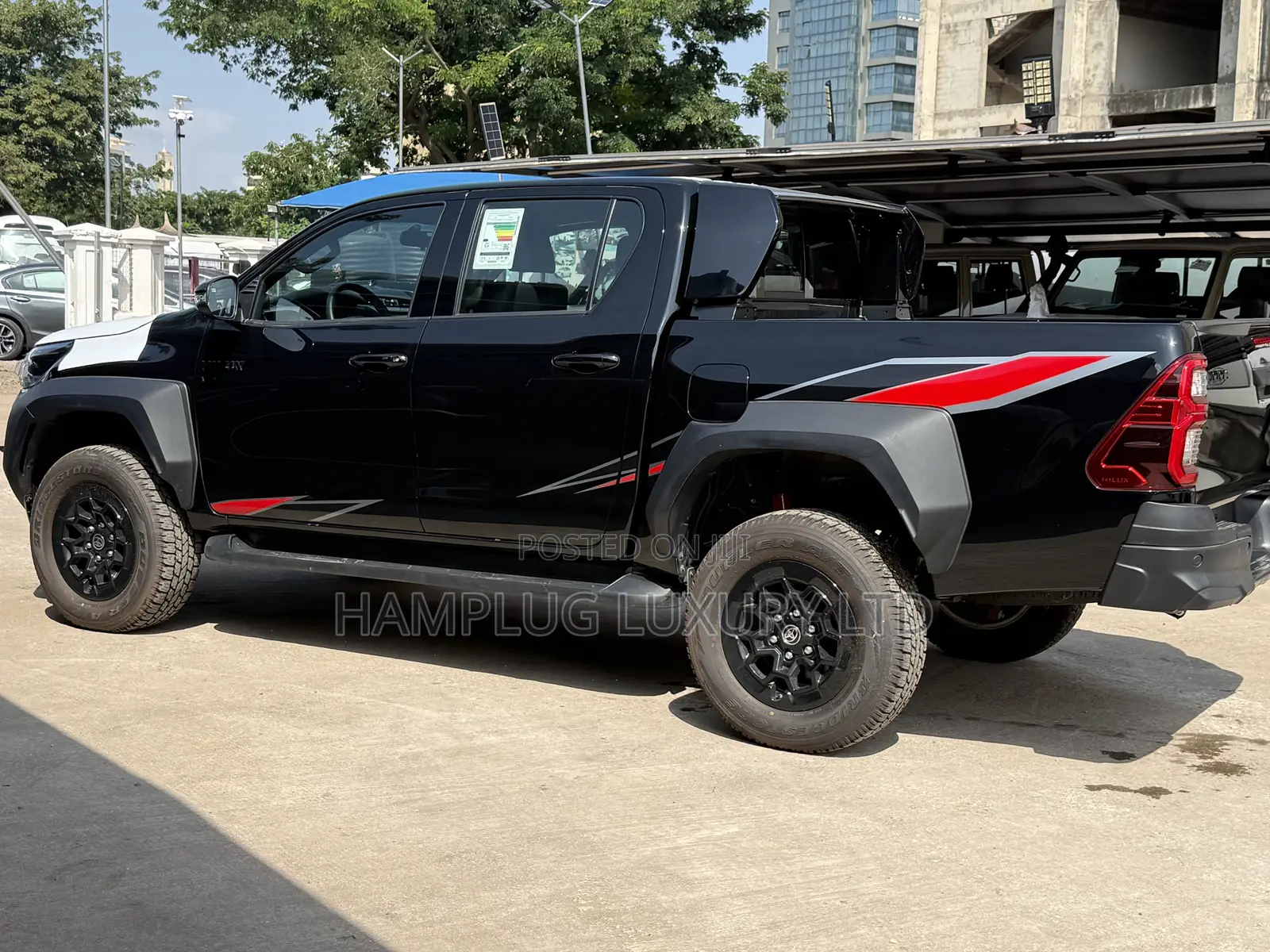 New Toyota Hilux 2026 Black