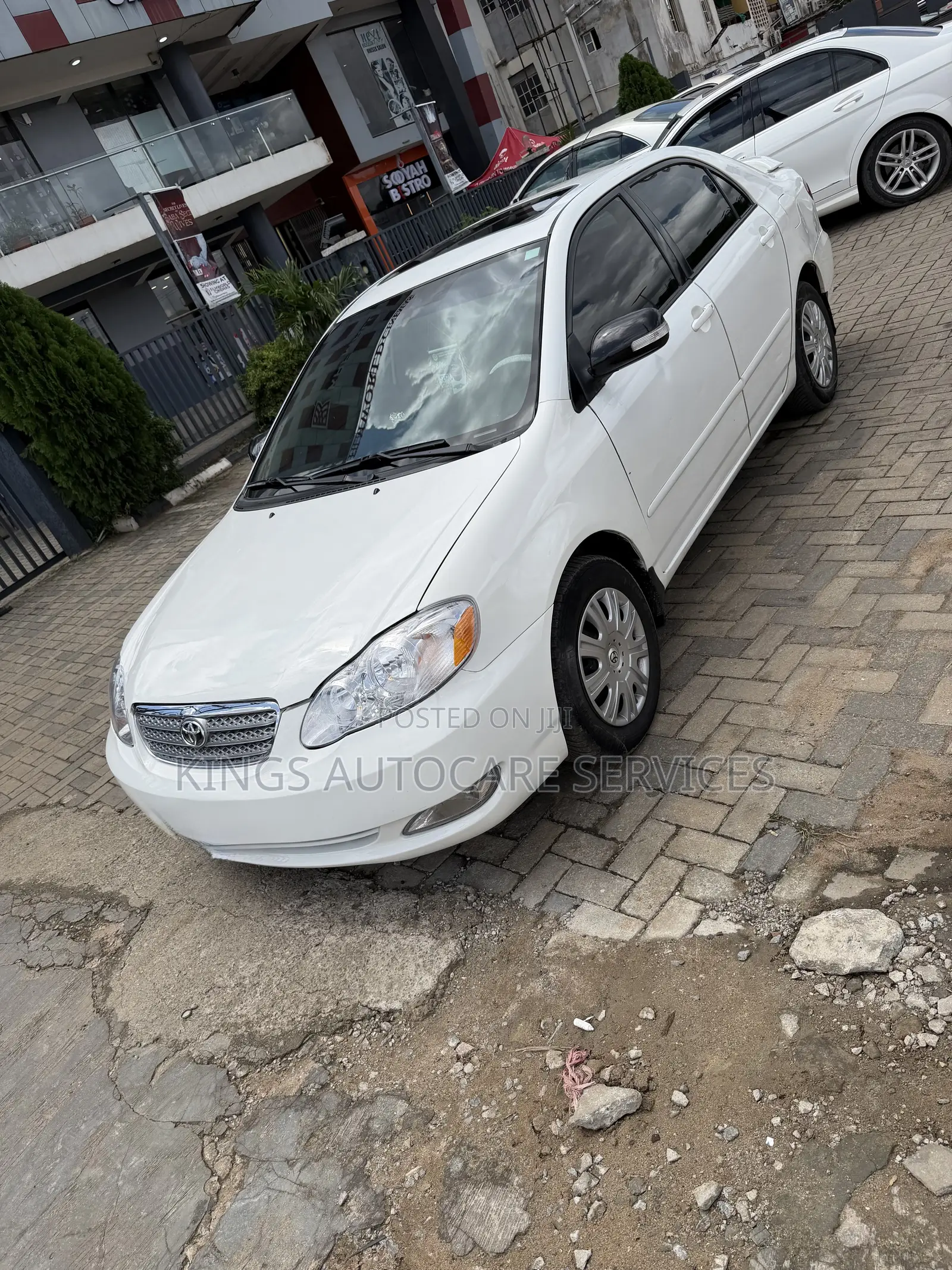 Toyota Corolla LE 2005 White