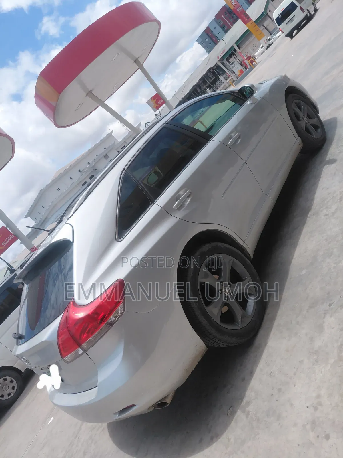 Toyota Venza 2010 Silver