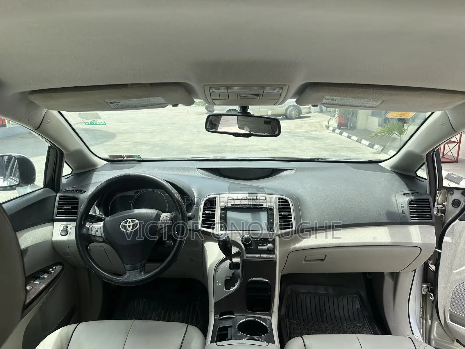 Toyota Venza V6 2010 Silver