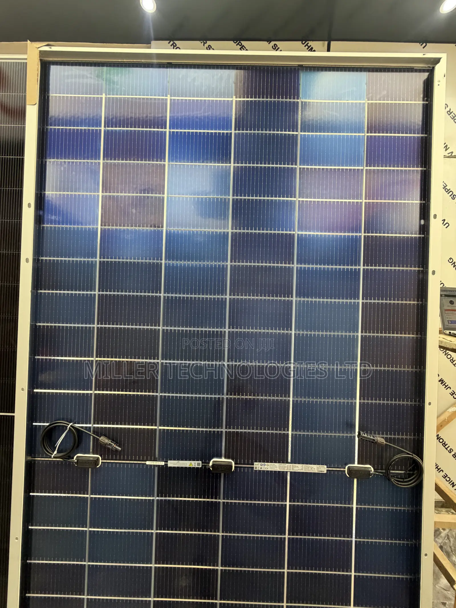 Jinko 590W Premium Solar Panel – ALL GRADE A