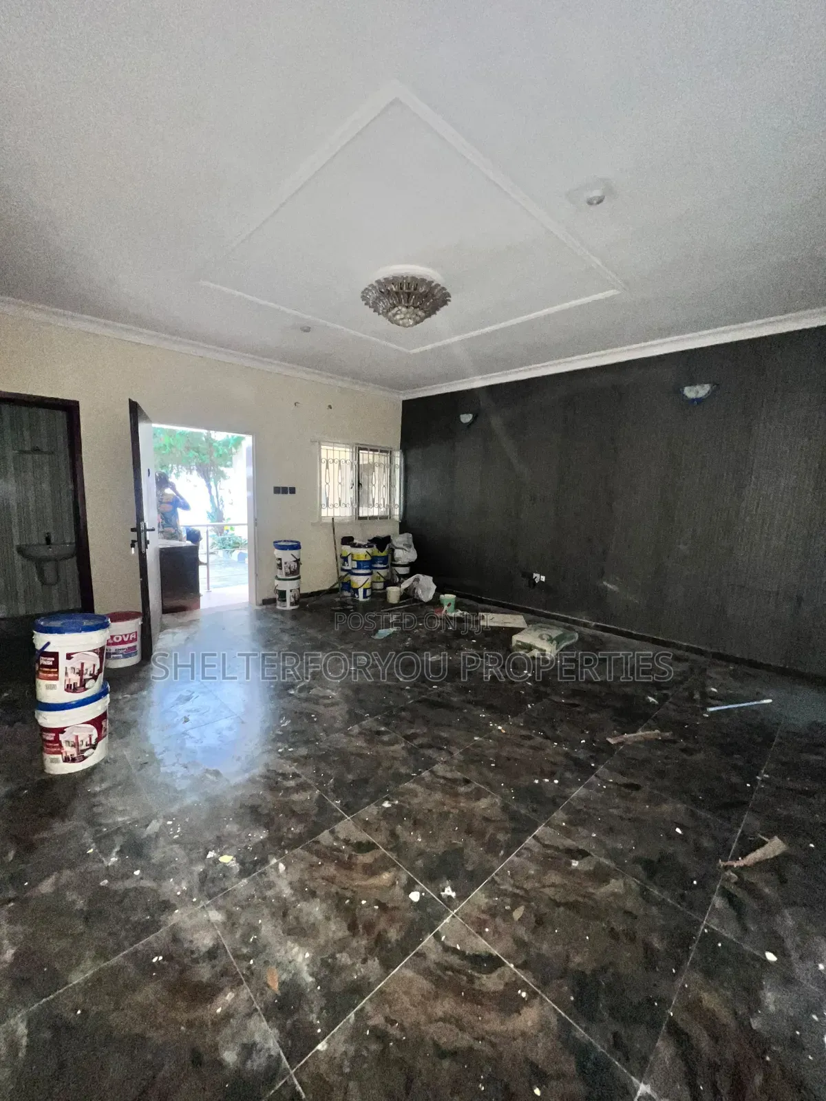 3bdrm Apartment in Lekki Phase 1 for rent