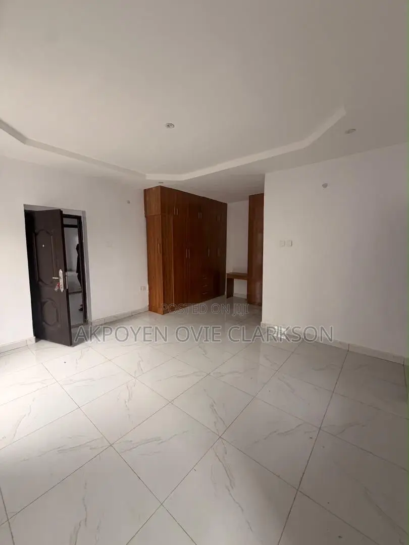 5bdrm Duplex in Mabushi for rent