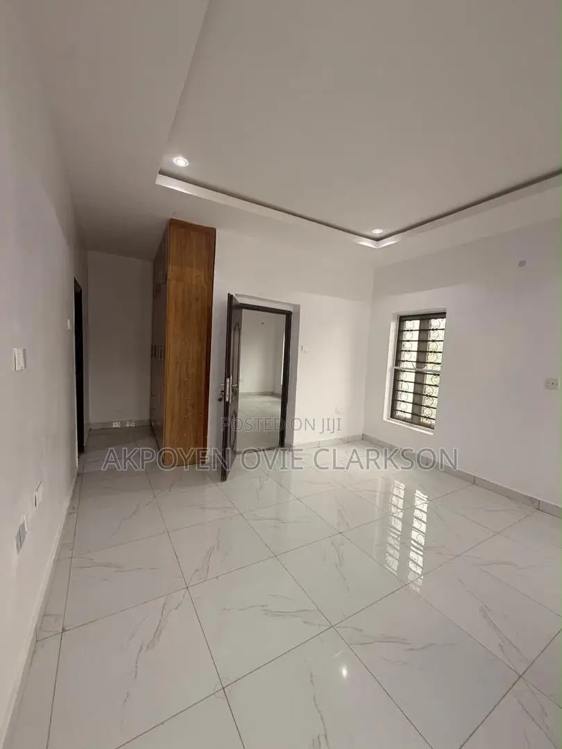 5bdrm Duplex in Mabushi for rent