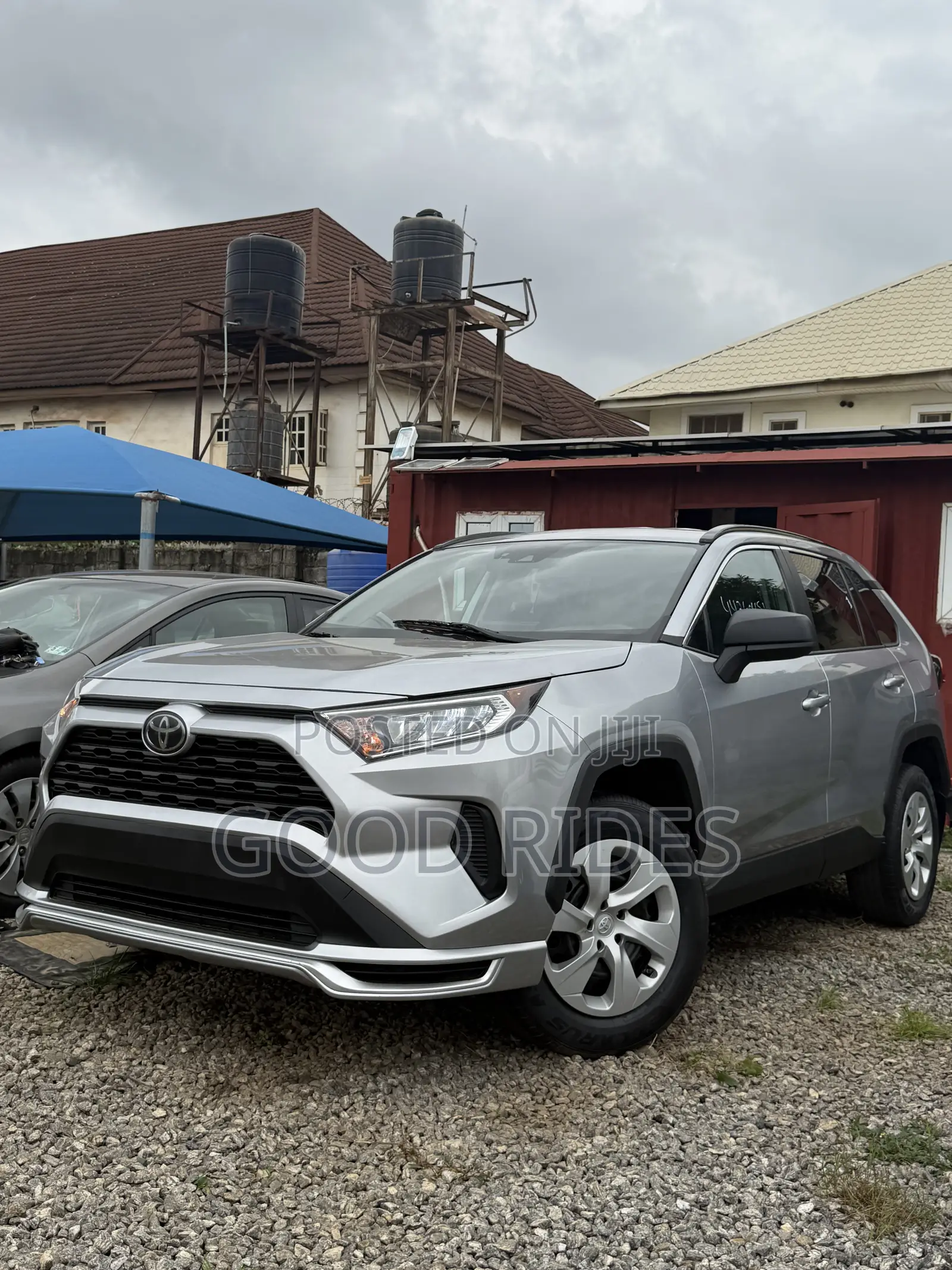 Toyota RAV4 LE FWD 2019 Silver