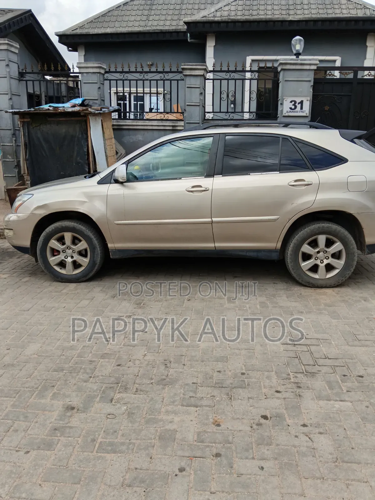Lexus RX 330 2004 Gold