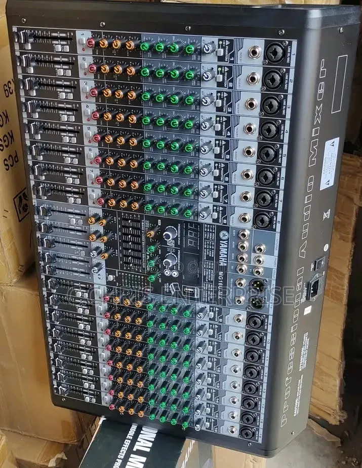 Yamaha Mixer Console