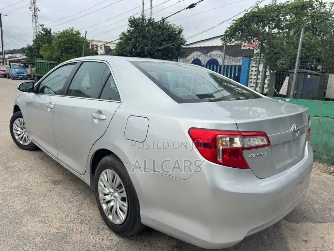 Toyota Camry 2013 Silver