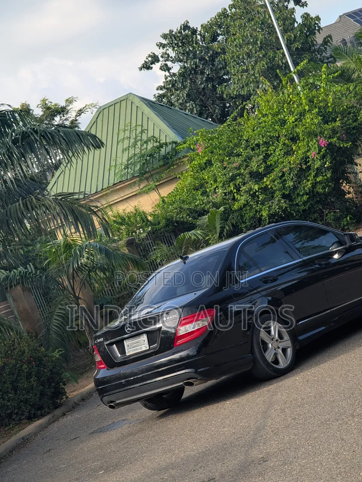 Mercedes-Benz C300 2010 Black