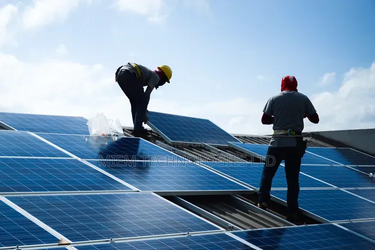 Dm for Solar Professional Installing